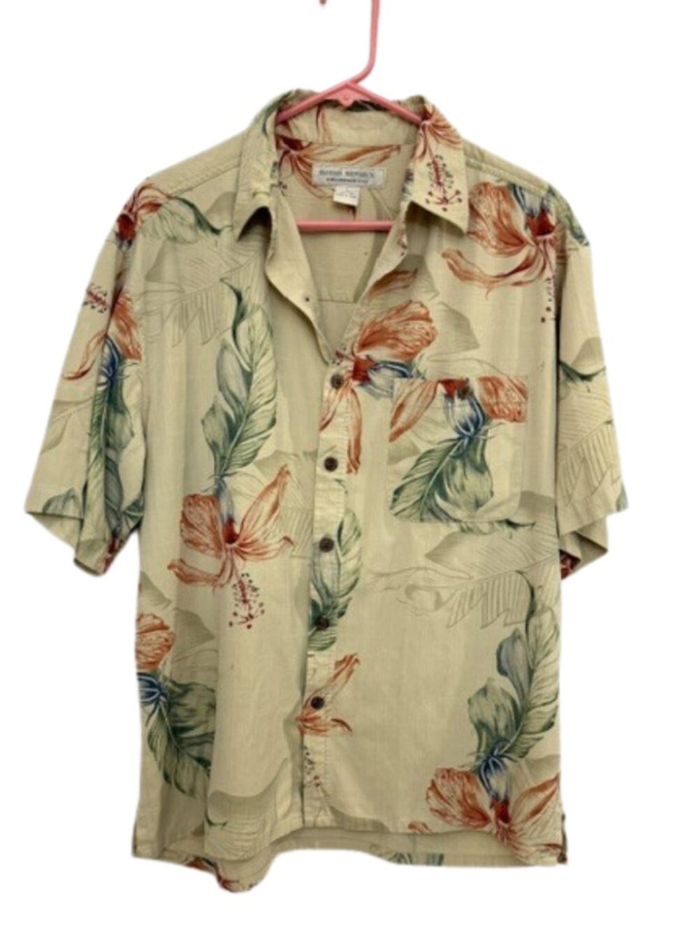 Island Republic washable 100i% silk pale yellow floral Hawaiian shirt.